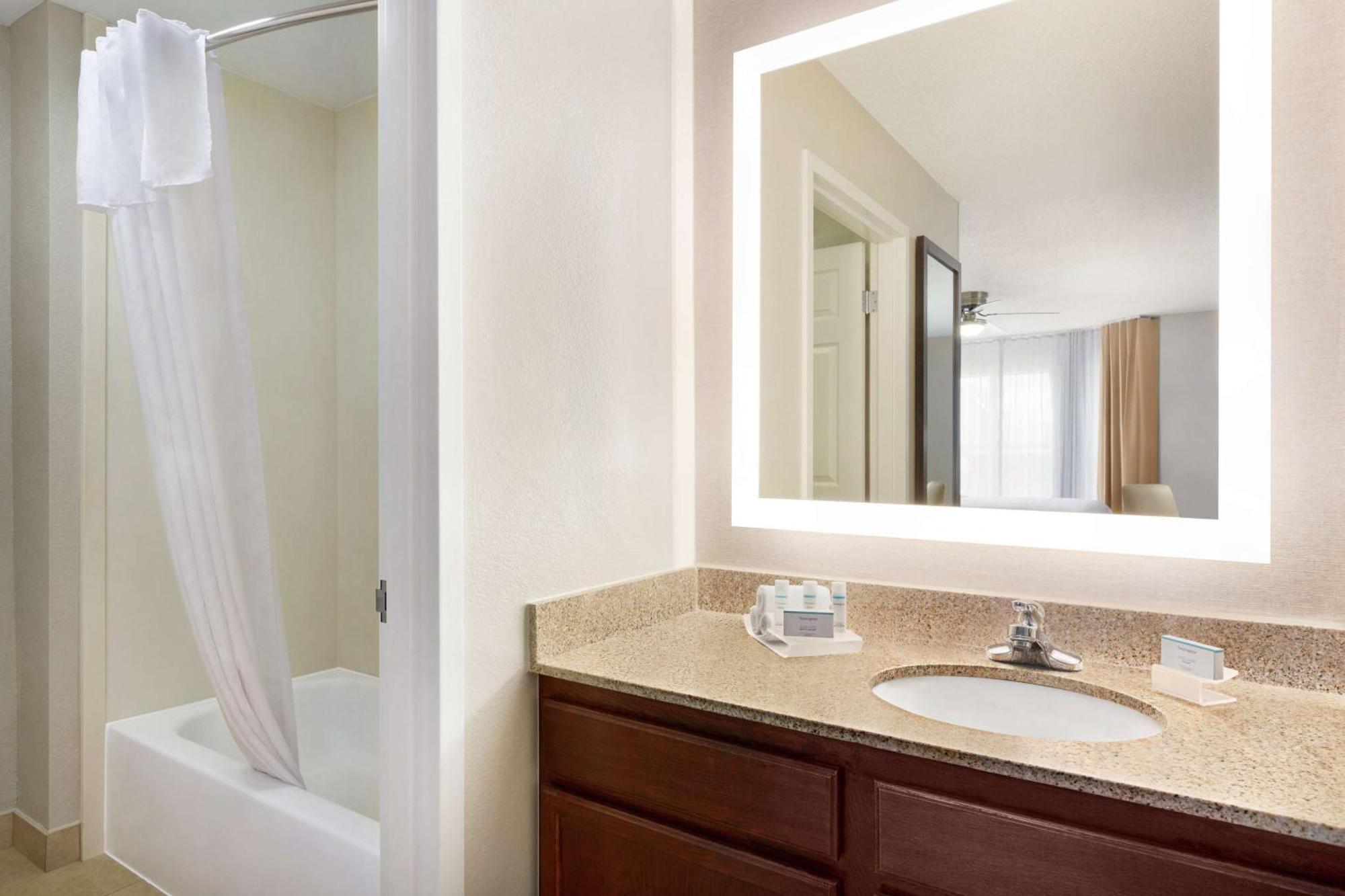 Homewood Suites By Hilton Dallas-Арлінгтон Екстер'єр фото